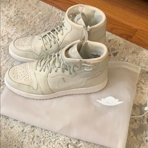 COPY - NIKE WMNS AIR JORDAN 1 REBEL XX - IVORY